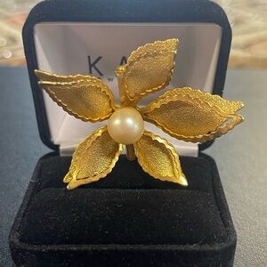 Elegant Gold Leaf Brooch with Pearl Center